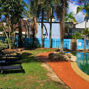 Reef Backpackers Hostel